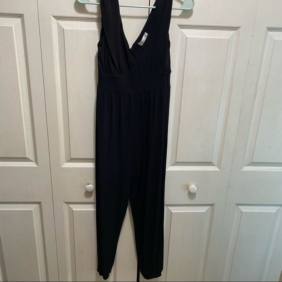 Velvet by Graham & Spencer Pants - NWT Velvet by Graham & Spencer Black Jumpsuit